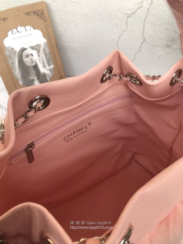 Chanel女包 A69900 香奈兒水桶包 粉色卡兔毛 Chanel時尚女包 Chanel新款肩背包  djc3543